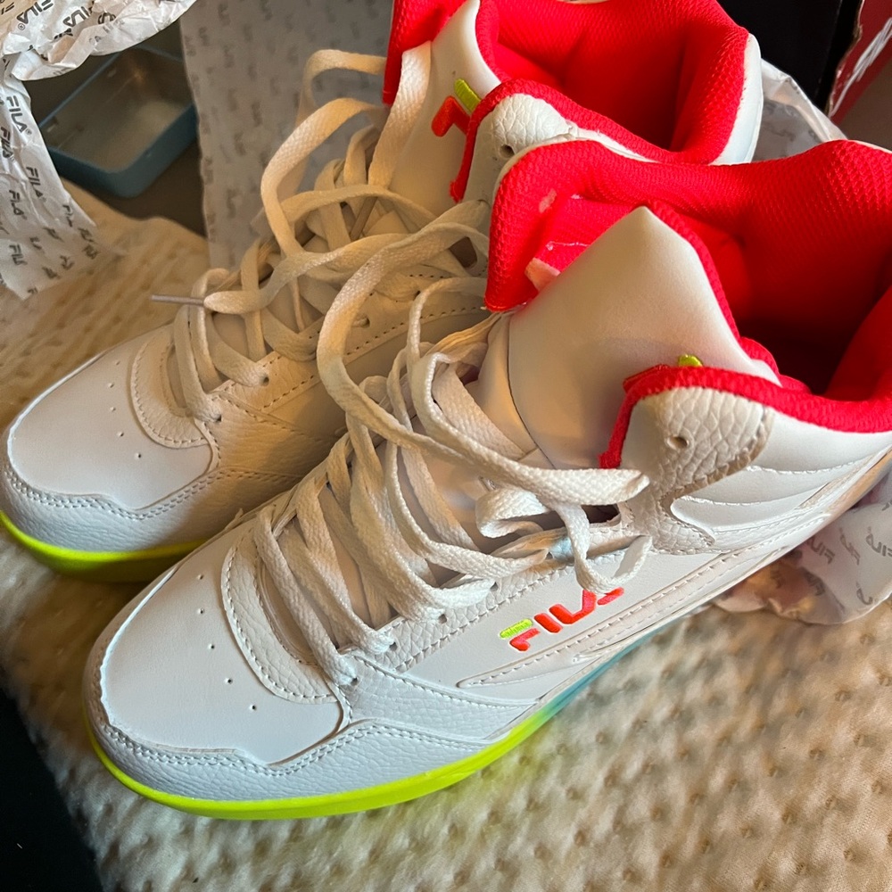 Fila Everge High Tops NIB White Sneakers with Neon Highlights.